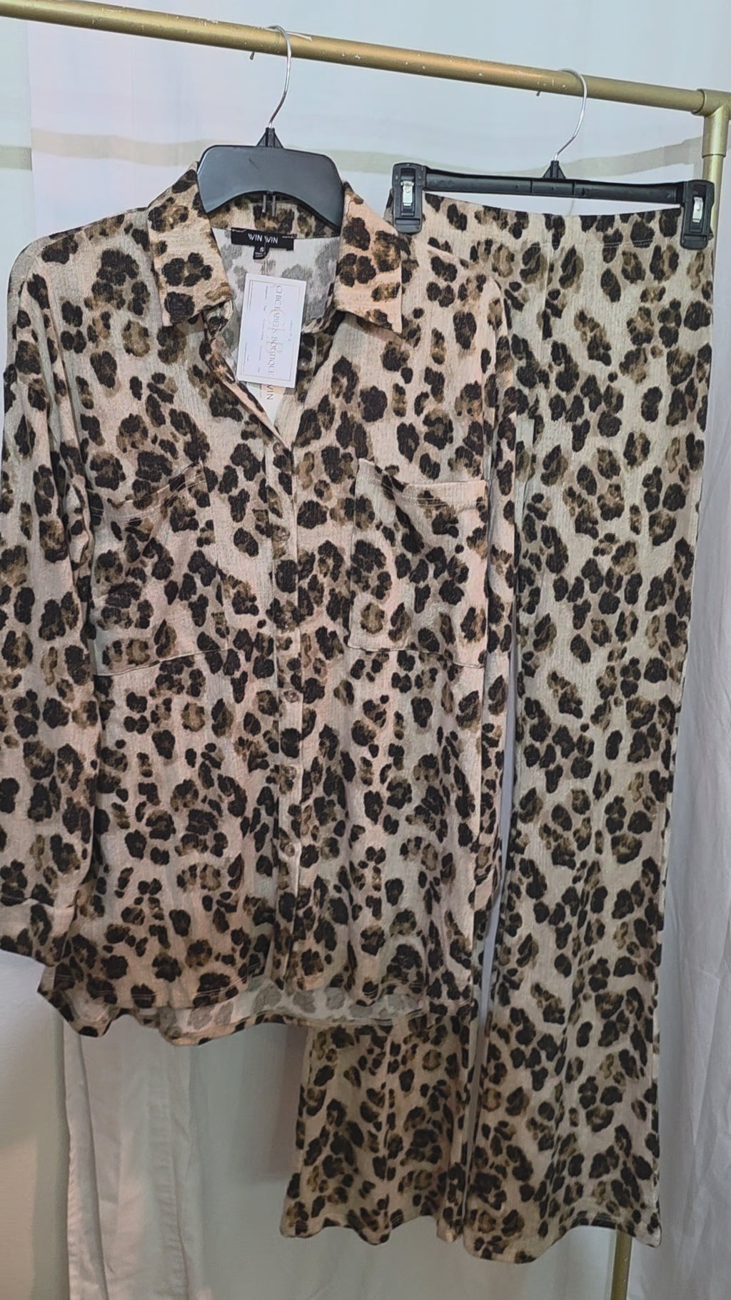 The Leopard 2 Piece Set