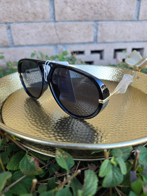 Bo-ttega Aviator Sunglasses