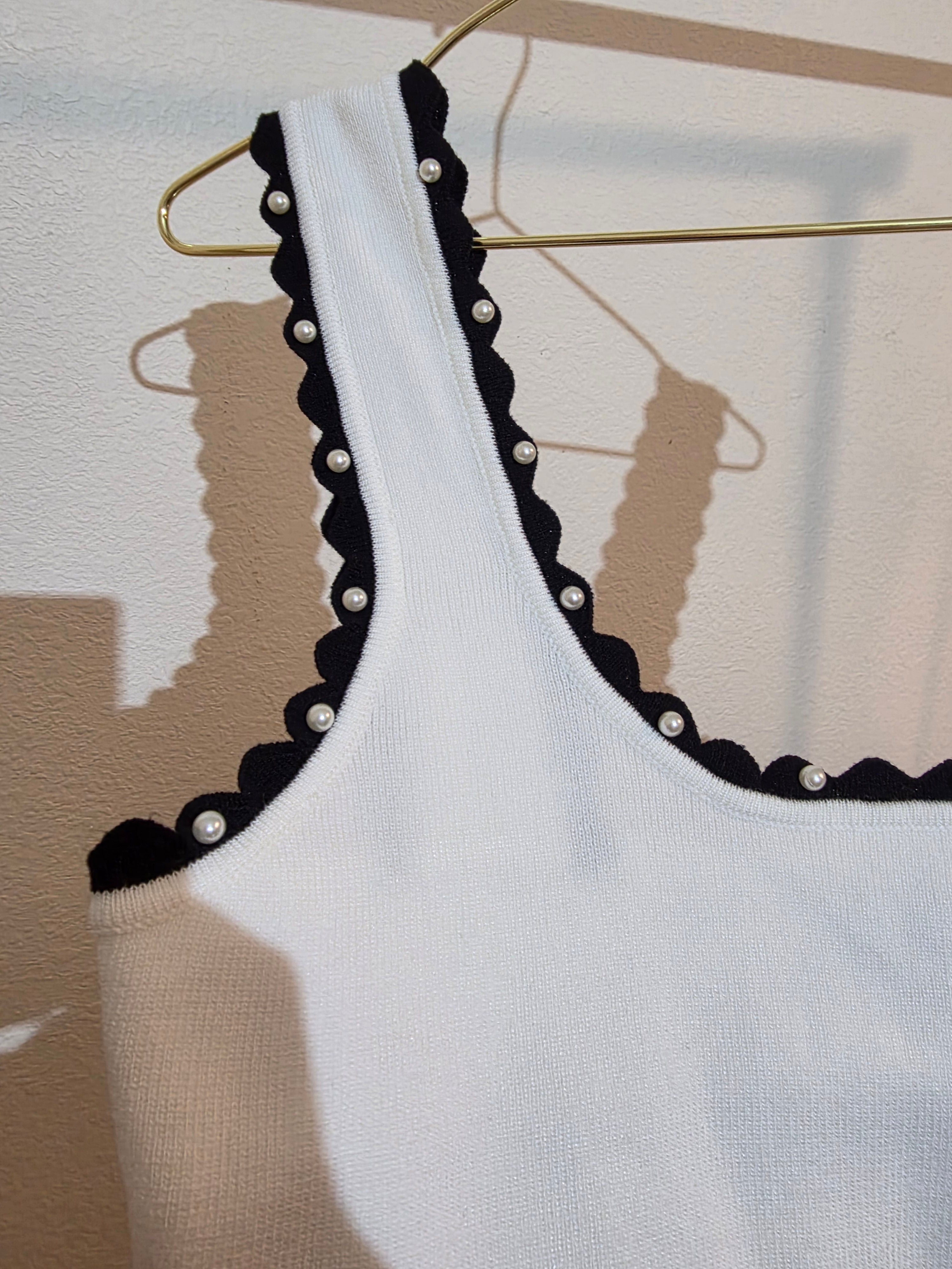 Juliette Pearl Scallop Top