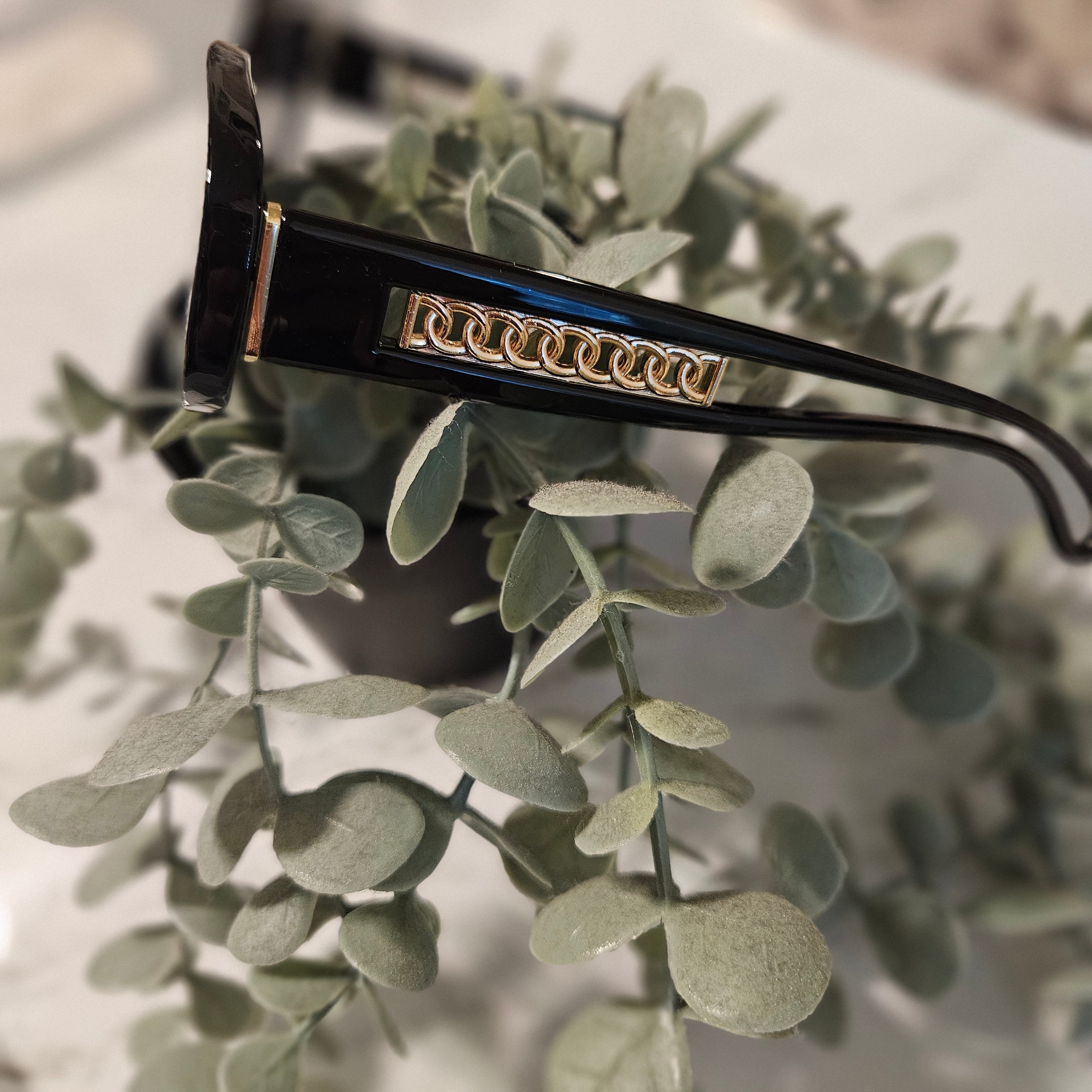 The Luxe Link Sunglasses